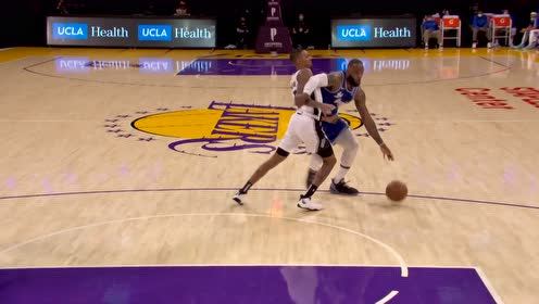 【NBA集锦】1打4这么狠?!詹姆斯持球杀进内线