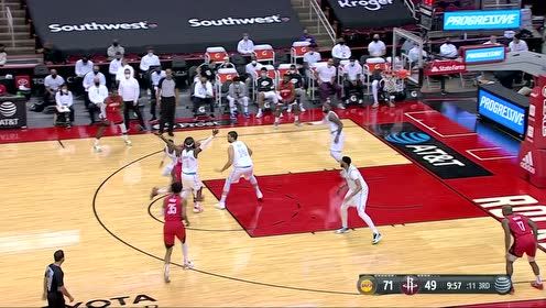 【NBA集錦】大手牽小手！登哥夾詹姆斯胳膊花式造犯規(guī)