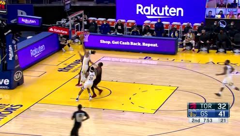 【NBA集錦】李哥輕舒猿臂完成搶斷 反擊歐洲步突出一個(gè)寫意瀟灑