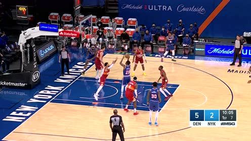 【NBA集锦】罗宾逊硬刚约老师 平地而起完成补扣