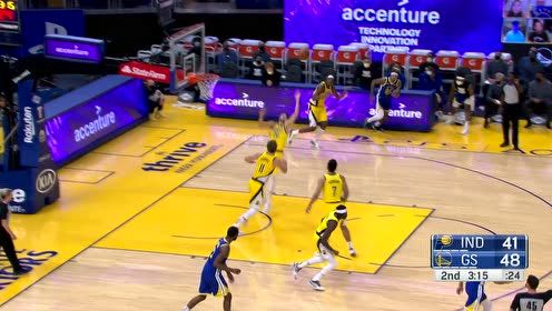 【NBA集錦】賽場逛街？特納抓住空防機會雙手扣籃打醒勇士