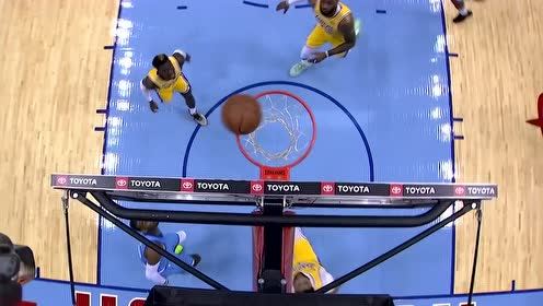 【NBA集锦】沃尔闪电突破直接扛飞浓眉 两分打进太嚣张