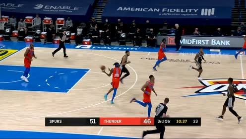 【NBA集锦】雷霆出现失误 沃克抢断之后连线莱尔斯上篮得手