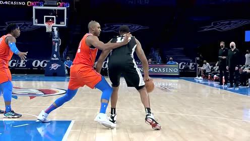 【NBA集锦】复古打法重现NBA 阿尔德里奇低位进攻翻身跳投一气呵成