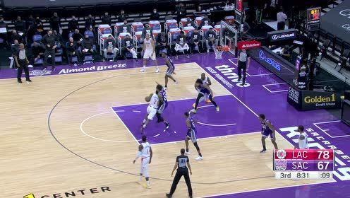 【NBA集锦】灵狐福克斯三分空心入网 小卡强势2+1还以颜色