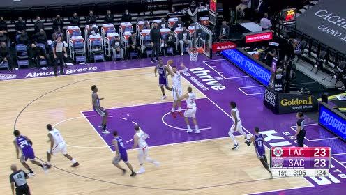 【NBA集锦】小祖啊小祖你该把它都吃了啊 祖巴茨连续吐饼惊呆解说