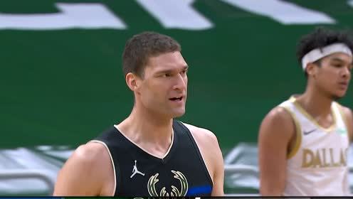 【NBA集锦】打NBA也会遇到这种尴尬 长那么高还得用笤帚捅?