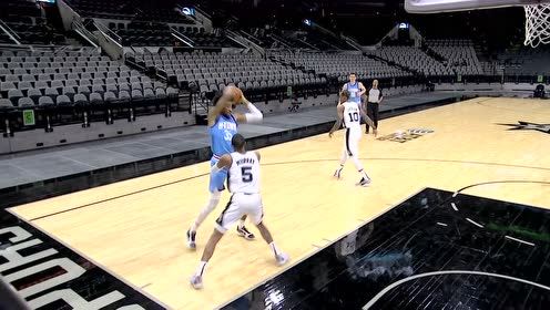 【NBA集錦】最講武德了！伍德籃下強(qiáng)攻勾手命中獲得加罰機(jī)會(huì)
