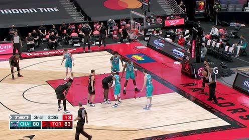 【NBA集锦】极致弹速！ 布里奇斯追身大帽鲍威尔