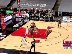 【NBA集锦】小伙子是来打排球的吗 加福德高高跃起再送排球大帽
