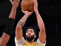 【NBA集锦】安东尼戴维斯vs勇士集锦 17分+17篮板