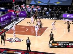 【NBA集錦】麻辣火鍋+暴扣虐筐！ 吉昂先送布克排球大帽后上演過人暴扣