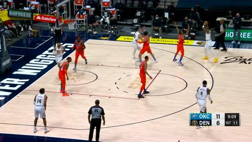 【NBA集锦】一次性扣个够!巴顿助攻约老师翻身过人挂筐暴扣