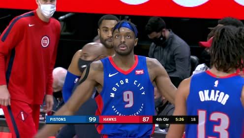 【NBA集锦】特雷杨突破发牌 科林斯底角架炮三分轰炸篮筐