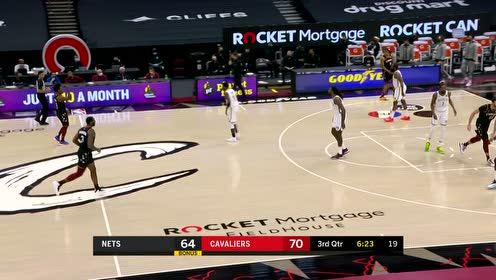 【NBA集锦】庄神篮网禁区玩空接惹怒小乔丹 惨遭小乔丹空接隔扣