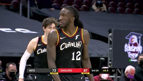 【NBA集锦】这盖帽有点出其不意 普林斯一巴掌就把球给撸掉