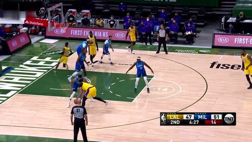 【NBA集锦】詹眉连线就是无解 浓眉吸引火力詹姆斯坦克突进暴扣