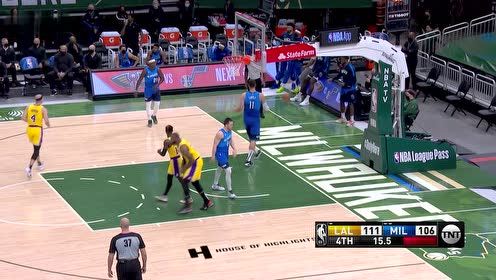 【NBA集锦】一人击溃雄鹿！詹姆斯第四节独砍12分雄鹿根本挡不住