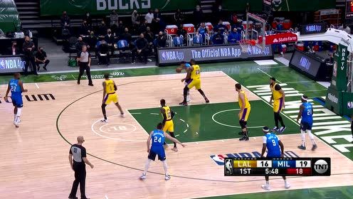 【NBA集锦】手感完全打开了 米德尔顿外线突施冷箭命中靶心