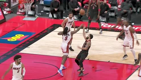 【NBA集錦】斯特魯斯高空取物搶斷長傳 伊戈達(dá)拉腳踩彈簧空接暴扣
