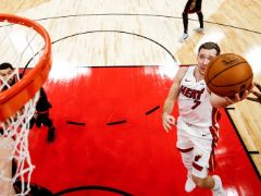 NBA常規(guī)賽：半場戰(zhàn)罷，猛龍56-42領(lǐng)先熱火