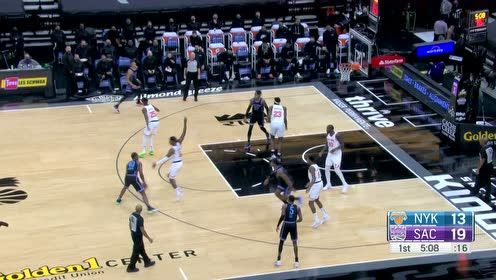 【NBA集锦】霍姆斯后场送麻辣火锅 随后前场暴力灌筐制霸内线