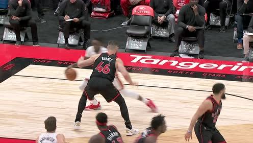 【NBA集錦】搞得人好沒排面！阿德巴約突破上籃貝恩斯一記火鍋大帽向其致敬