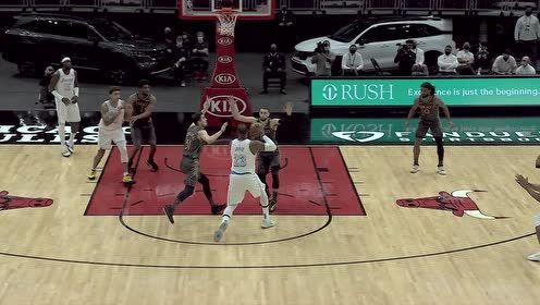 【NBA集錦】老頭子企圖瞞天過海 裁判火眼金睛拆穿詹姆斯走步傳球