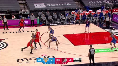 【NBA集錦】利指導(dǎo)越打越自信 突破單挑羅賓遜高拋穩(wěn)穩(wěn)命中