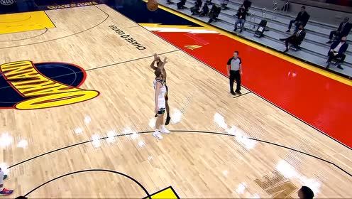 【NBA集錦】鐵樹(shù)開(kāi)花 烏布雷三分線(xiàn)外空心命中！