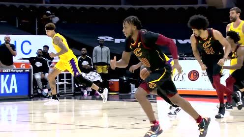 【NBA集锦】这助攻有朗多的味道 波普助飞浓眉哥灌篮
