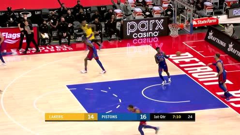 【NBA集锦】火力全开! 詹姆斯再续两记三分打停活塞