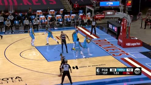 【NBA集锦】防守形同虚设 考辛斯见缝插针直杀篮下勾手上篮