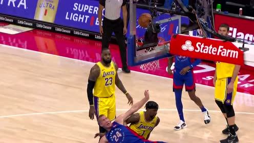 【NBA集锦】波普展现伐木工本领一把拉倒普拉姆利 赔上恶意犯规也没挡住进球