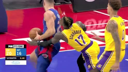 【NBA集锦】背身技术如臻化境 格里芬以大欺小转身轻松打进