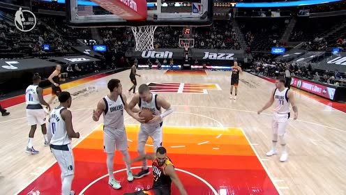 【NBA集锦】又是这个高效挡拆配合 戈贝尔空接扣篮打成2+1