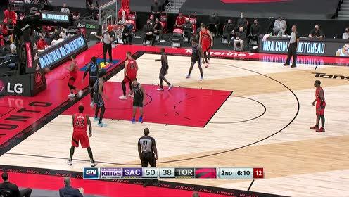 【NBA集锦】人生实属不易范乔丹无奈叹气 霍姆斯遮天大帽不给机会