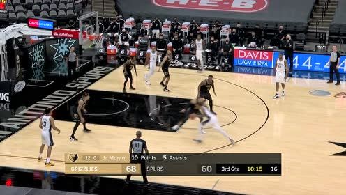 【NBA集錦】?jī)纱诵暮笮l(wèi)的對(duì)抗！莫蘭特德羅贊互不相讓