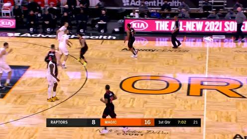 【NBA集锦】鲍威尔三分命中 武切维奇精准半截篮完成回应