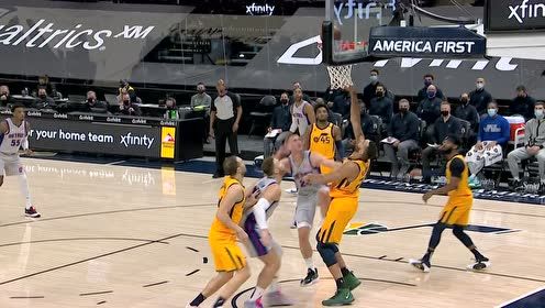 【NBA集锦】叶底穿花骗过防守 格里芬妙传普拉姆利打成2+1