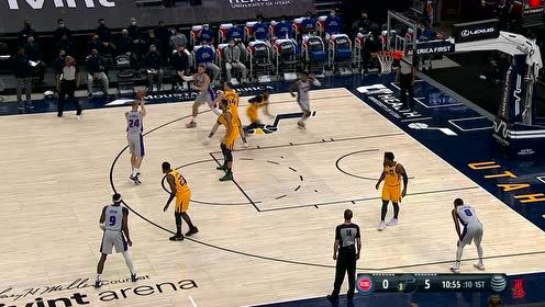 【NBA集锦】格里芬鹞子翻身中投打板 米切尔以牙还牙三分还击