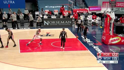 【NBA集錦】無視防守中路切入 比爾接球暴扣霸氣值拉滿