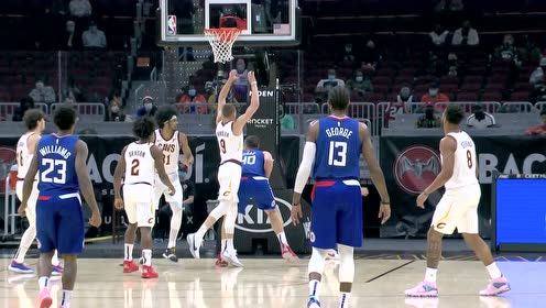 【NBA集錦】還想在我面前整花活？溫德勒腦后摘瓜封蓋祖巴茨