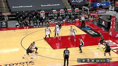 【NBA集錦】小鋼炮推進(jìn)起來(lái) 戈登沖擊內(nèi)線左手上籃