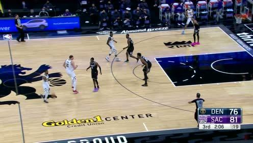 【NBA集錦】約老師根本夠不著！?？怂惯B線懷特塞德空接暴扣