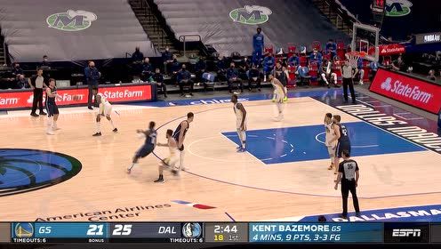 【NBA集锦】格林漫不经心人缝击地送妙传 贝兹莫尔接球上篮顺理成章