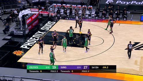 【NBA集錦】隨機(jī)應(yīng)變能力值滿分 塔圖姆小手一勾晃過防守三分命中靶心