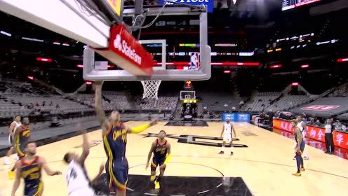 【NBA集锦】浑身都是眼 库里裤兜妙传乌布雷空位爆扣