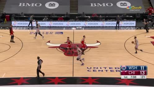 【NBA集锦】就问你硬不硬 八村垒无视防守上篮得手