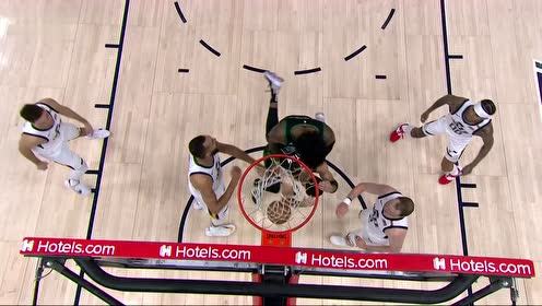 【NBA集锦】塔图姆奋力补篮很拼命 队友一记飞膝踢意外误伤